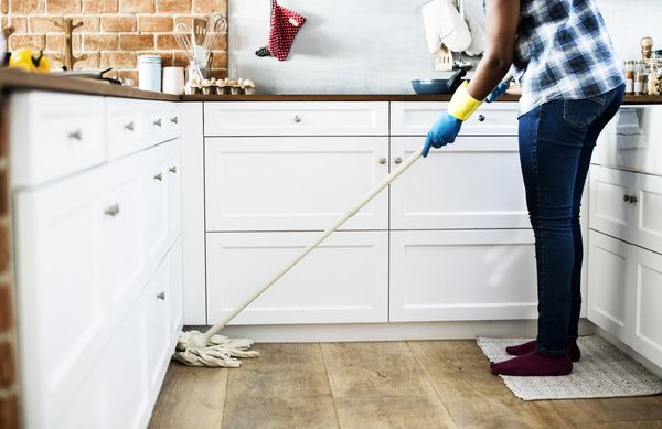 Čišćenje stanova i poslovnih prostora povoljno čišćenje i sredjivanje uredno  čistačica